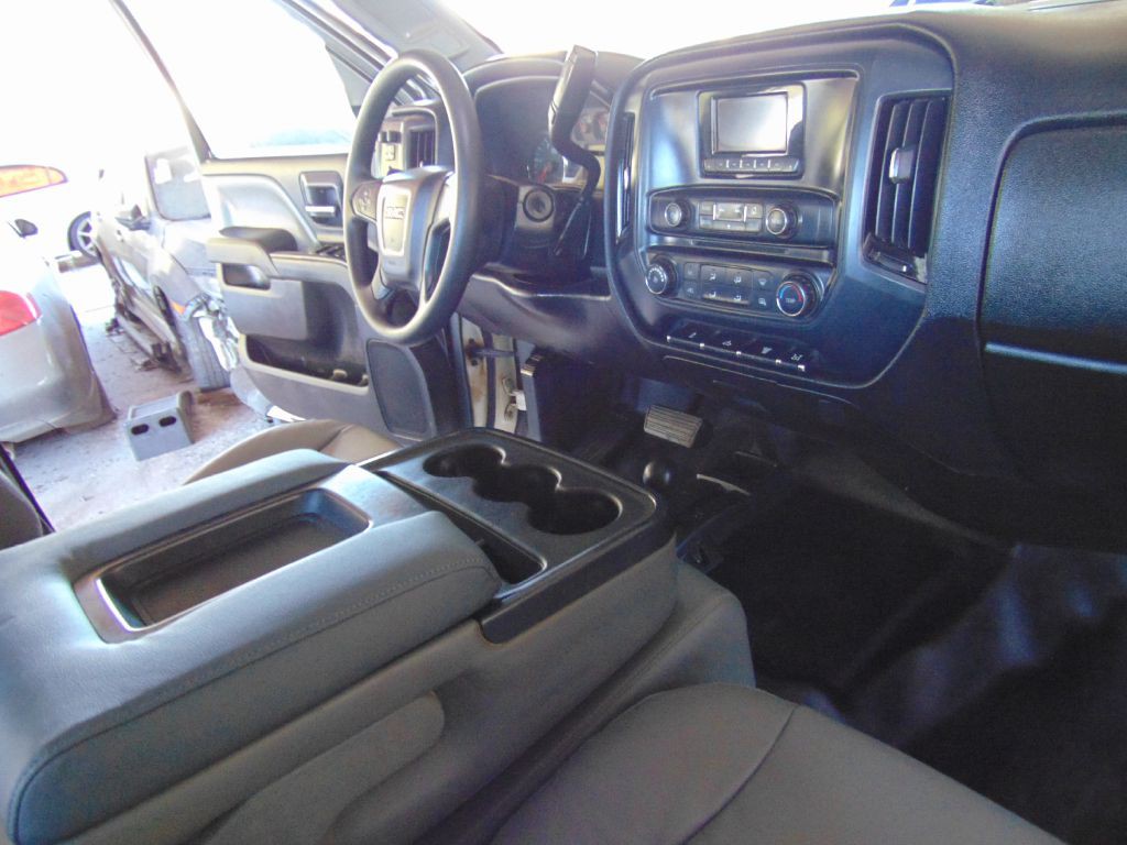 2015 GMC Sierra Image 35