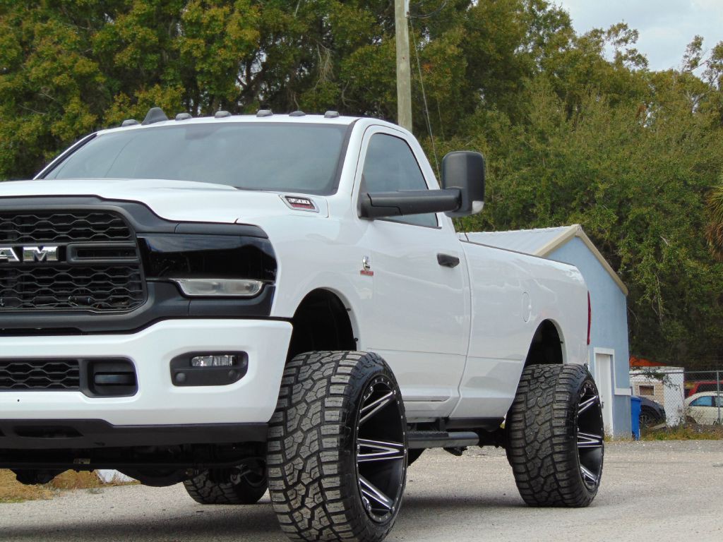 2021 RAM 3500 Image 2