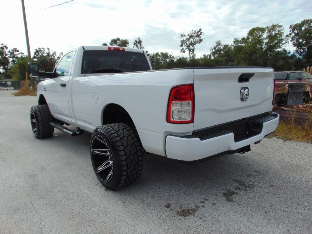 2021 RAM 3500 Image 5