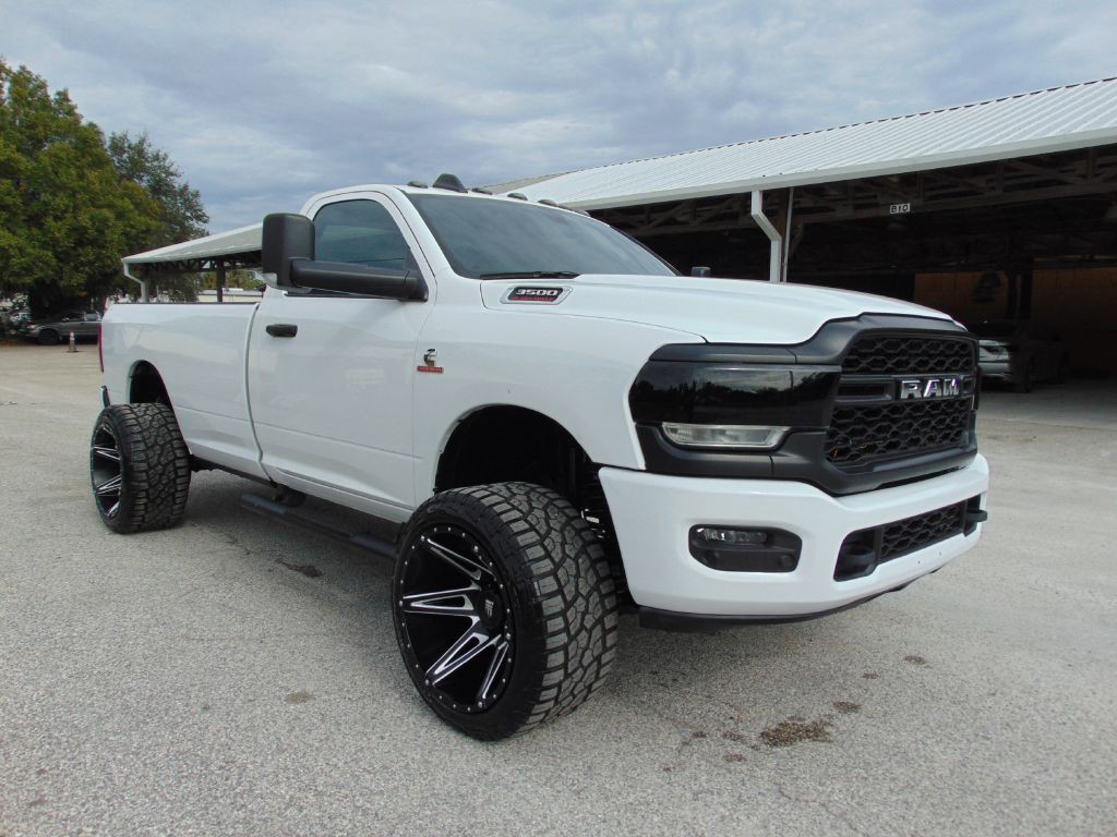 2021 RAM 3500 Image 12