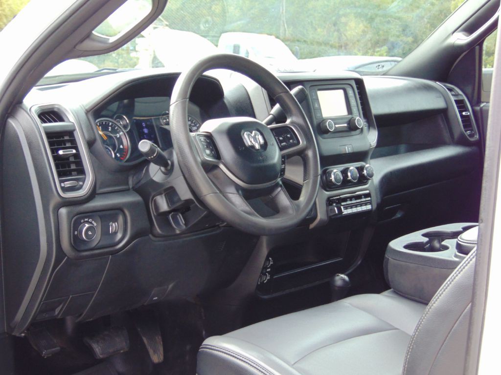 2021 RAM 3500 Image 16