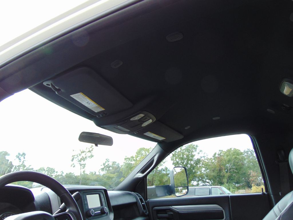 2021 RAM 3500 Image 20