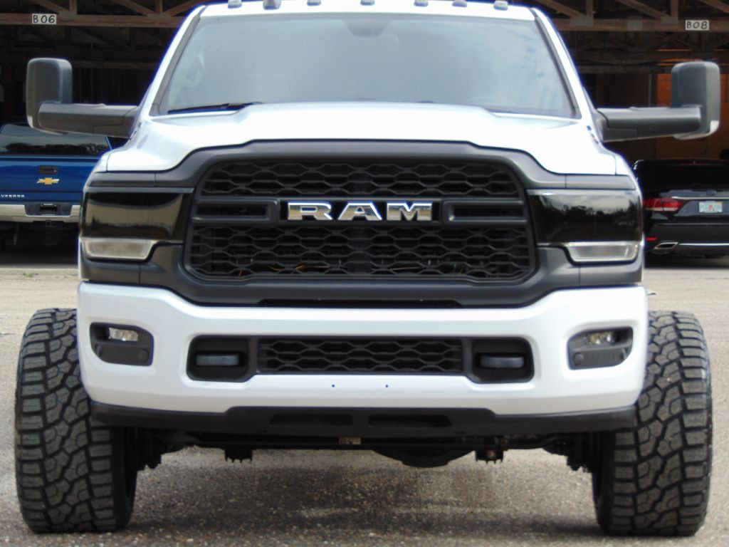 2021 RAM 3500 Image 22