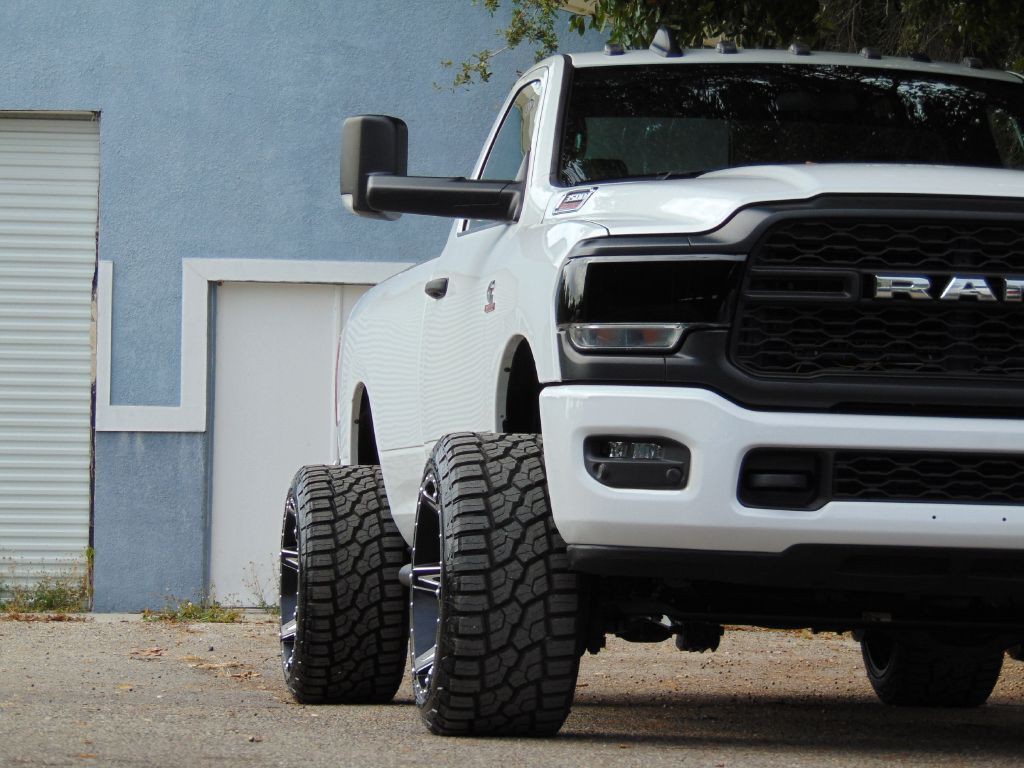 2021 RAM 3500 Image 23