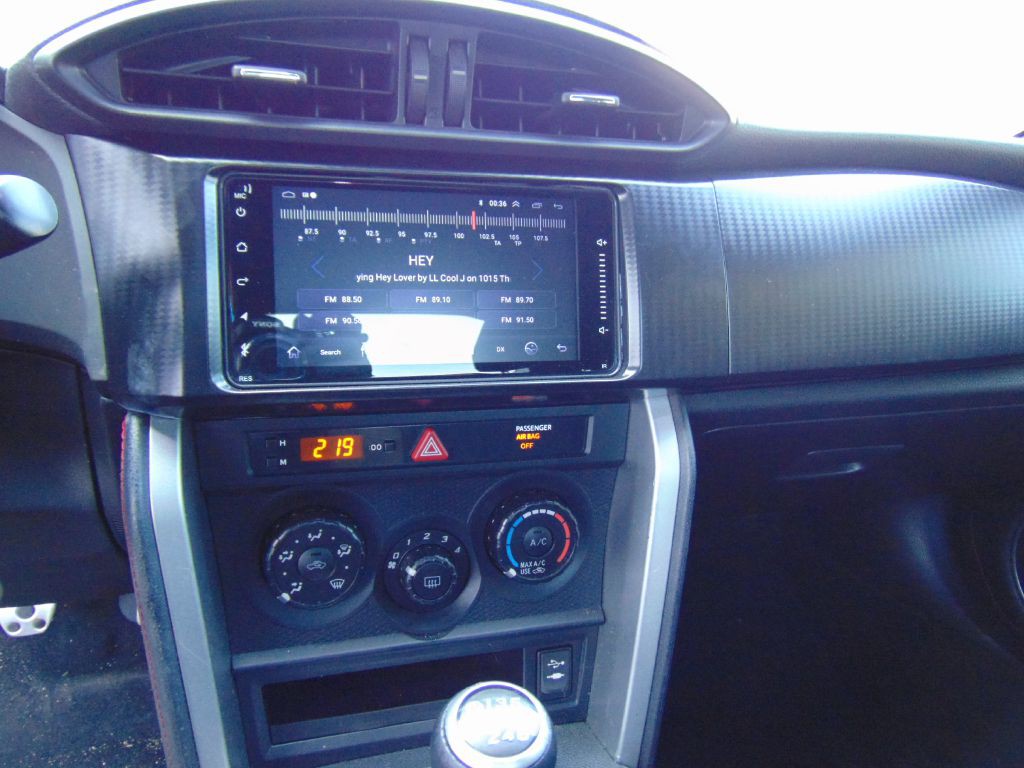 2014 Scion FR-S Image 22