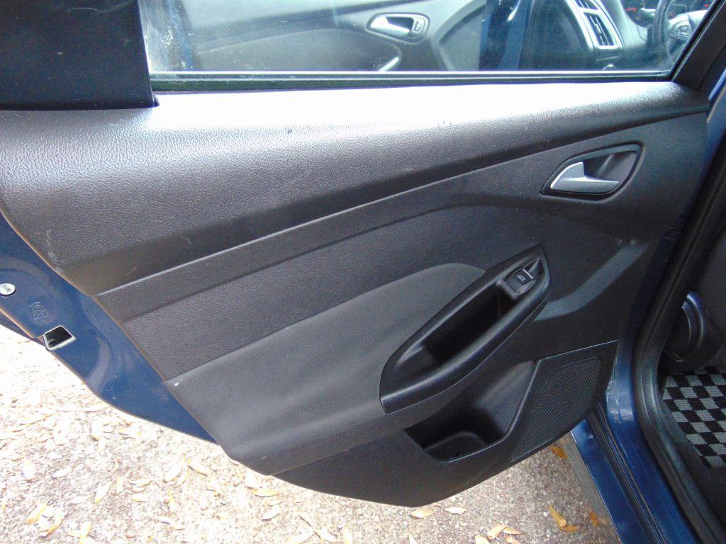 2018 Ford Focus Image 19