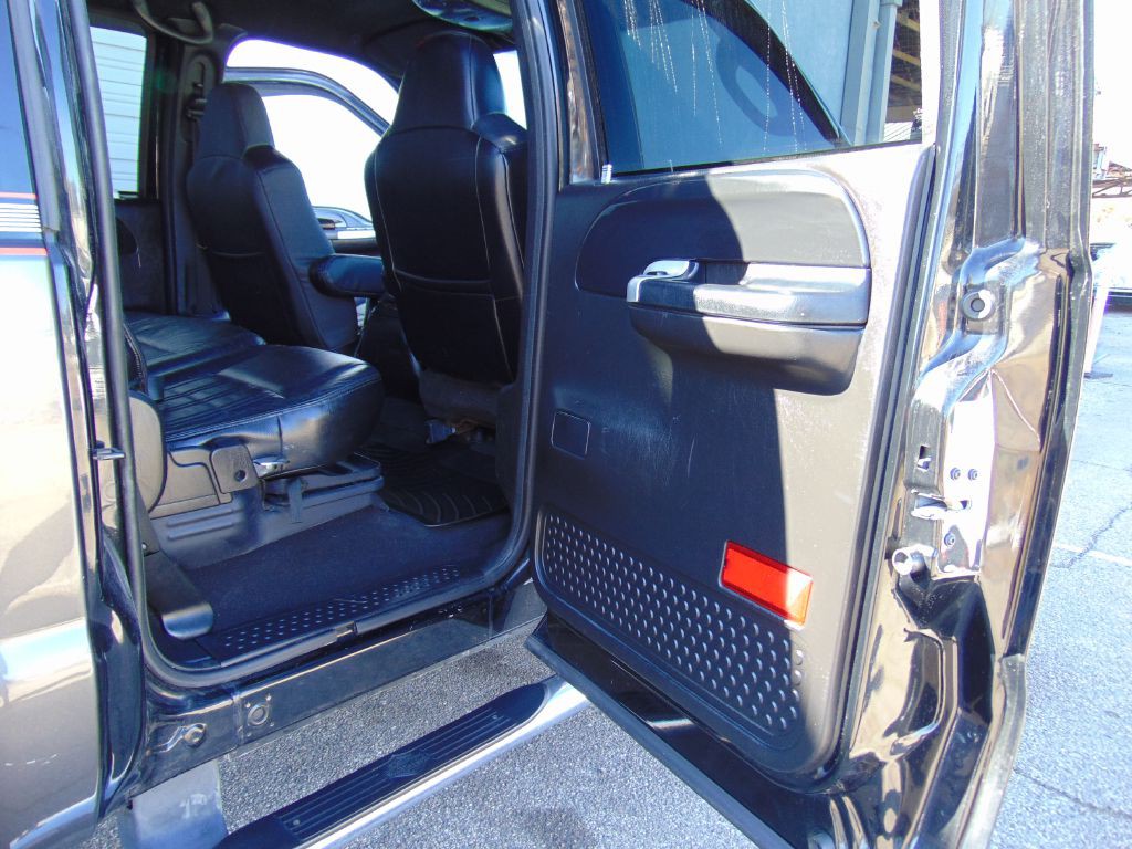 2004 Ford F-250 Image 24