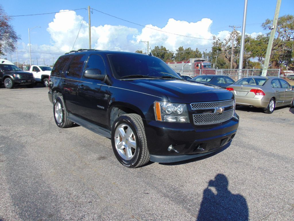 2011 Chevrolet Tahoe Image 1