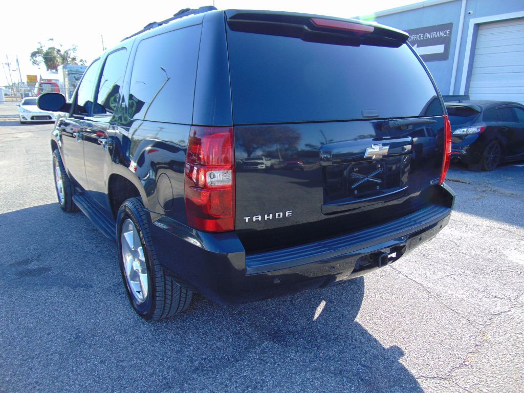 2011 Chevrolet Tahoe Image 7