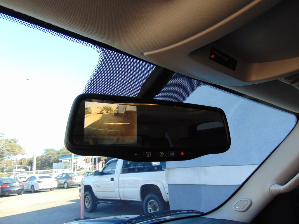 2011 Chevrolet Tahoe Image 13