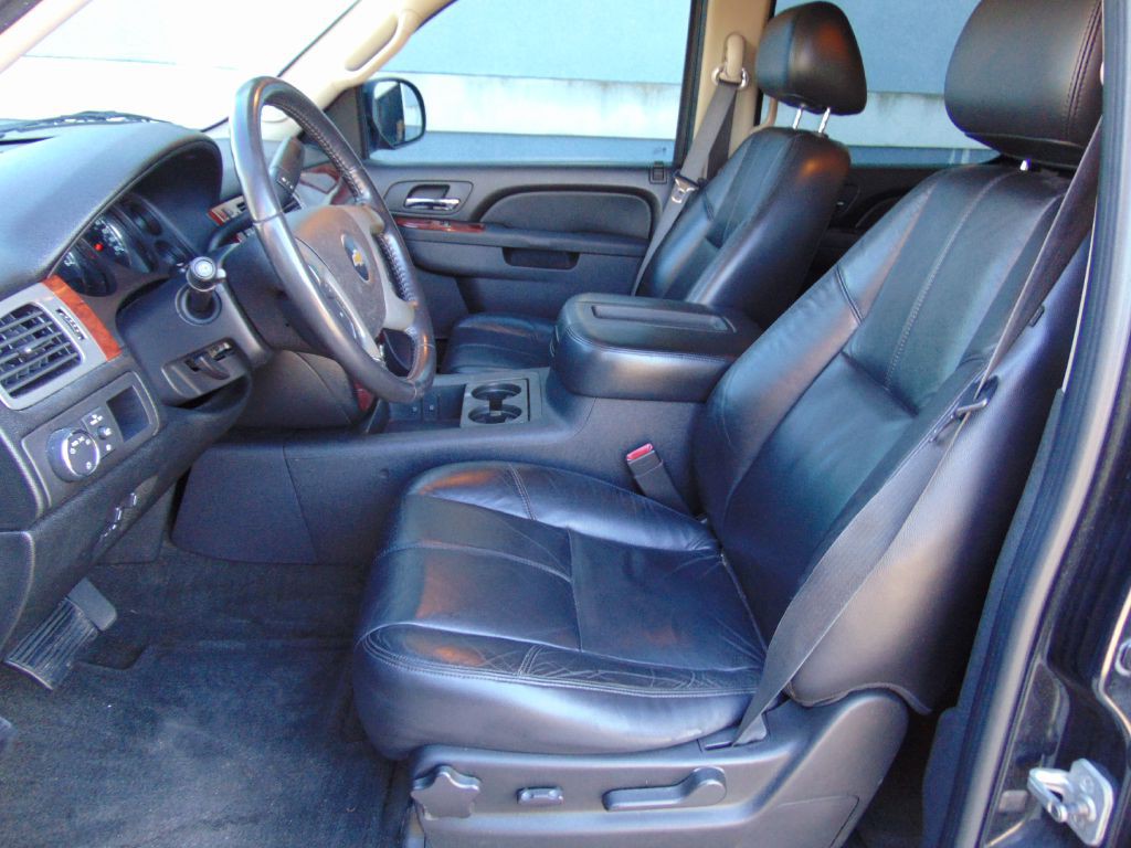 2011 Chevrolet Tahoe Image 15