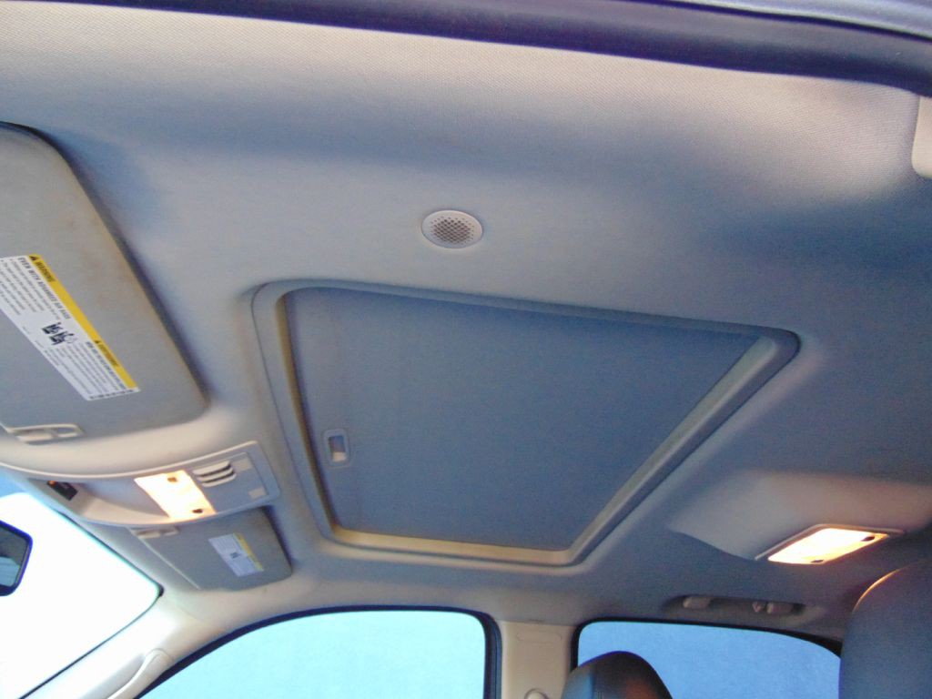 2011 Chevrolet Tahoe Image 16