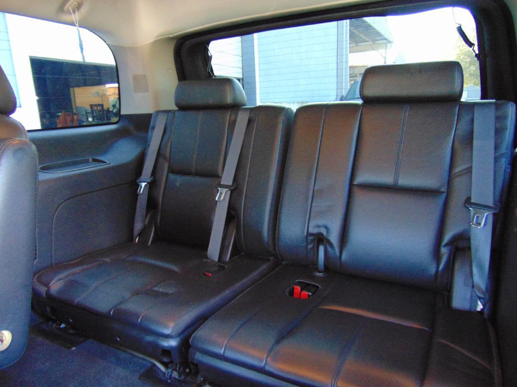 2011 Chevrolet Tahoe Image 24