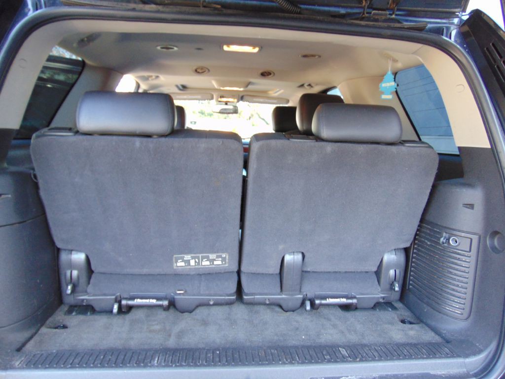 2011 Chevrolet Tahoe Image 25