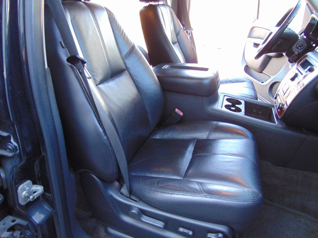 2011 Chevrolet Tahoe Image 30