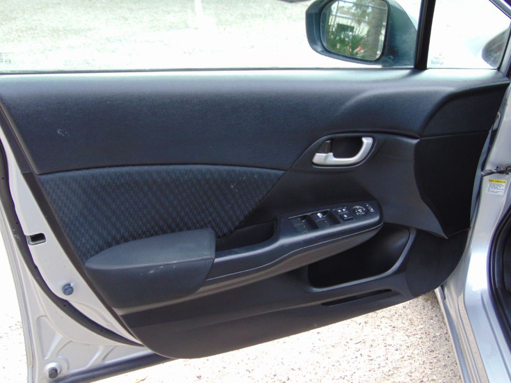 2015 Honda Civic Image 18