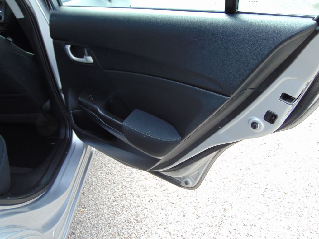 2015 Honda Civic Image 22