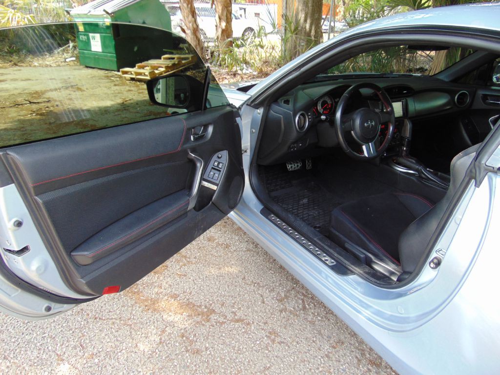 2013 Scion FR-S Image 11