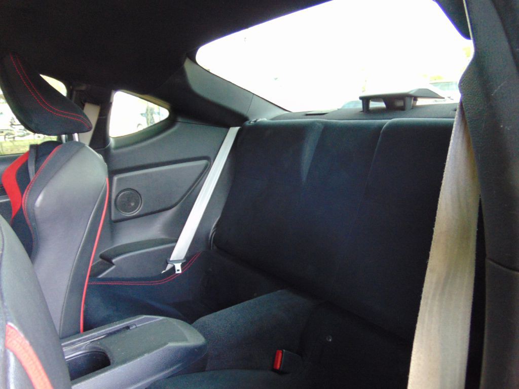 2013 Scion FR-S Image 15