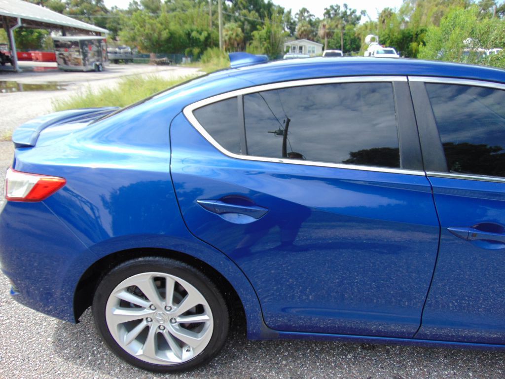 2017 Acura ILX Image 6