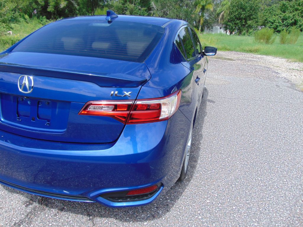 2017 Acura ILX Image 9