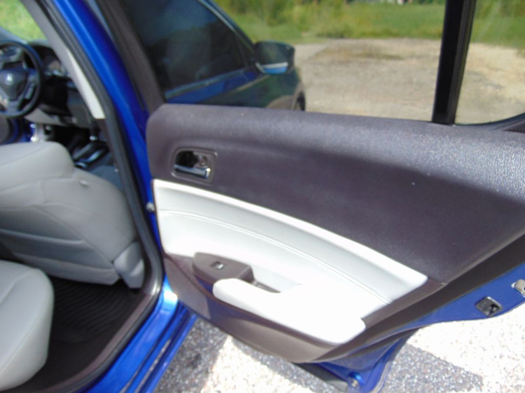 2017 Acura ILX Image 22