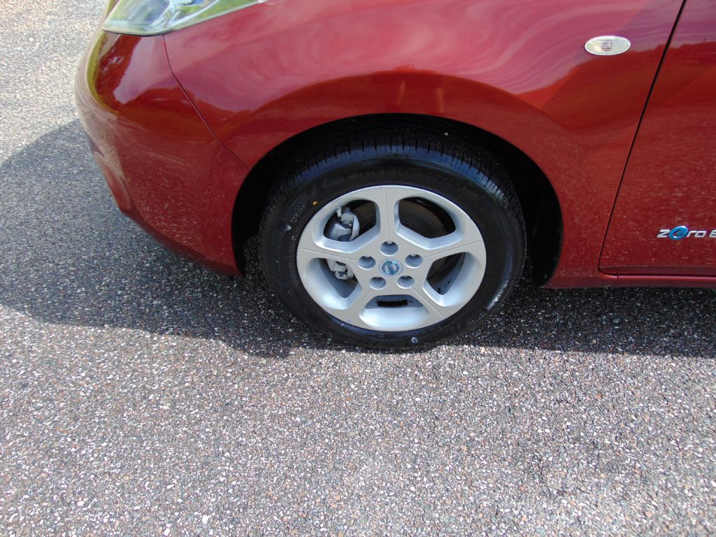 2012 Nissan Leaf Image 13