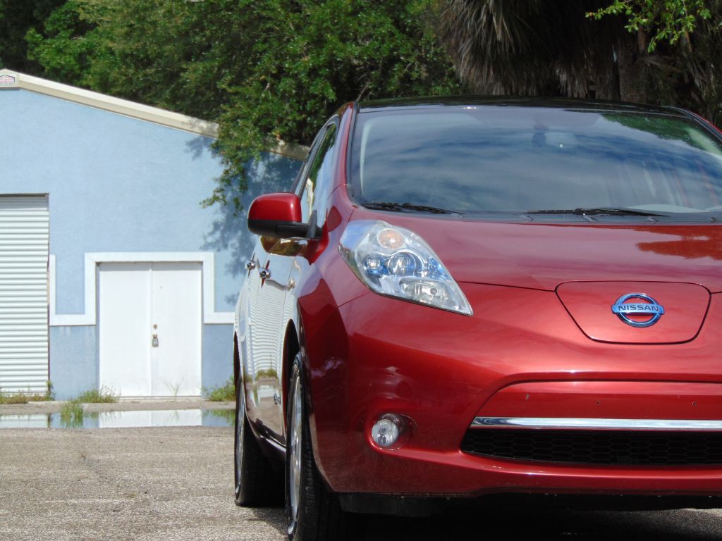 2012 Nissan Leaf Image 24