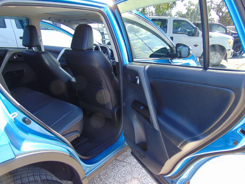 2018 Toyota Rav4 Image 25
