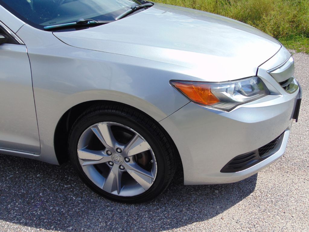 2014 Acura ILX Image 9