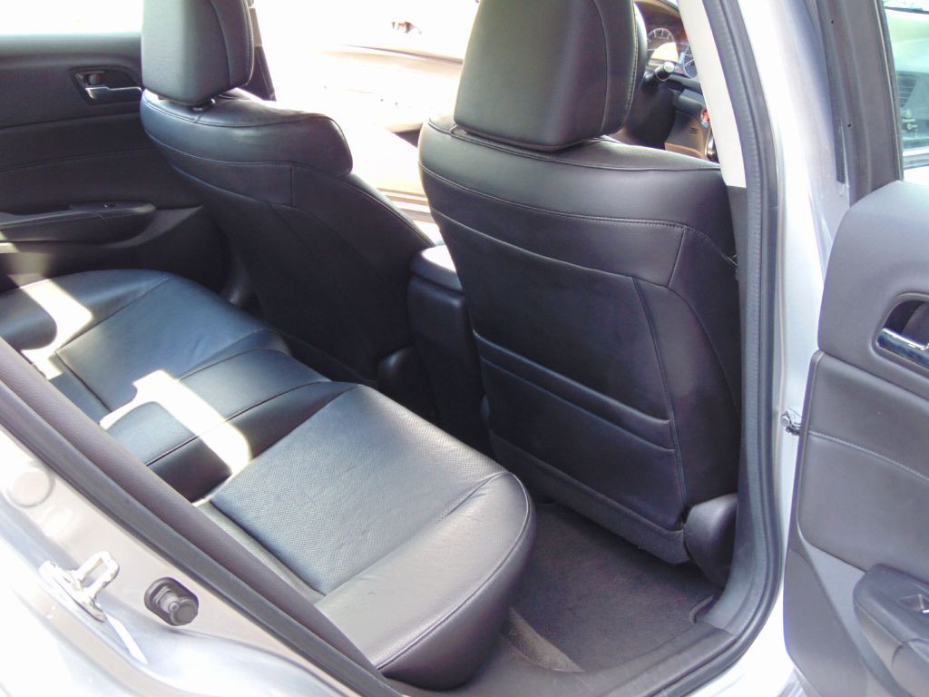 2014 Acura ILX Image 22