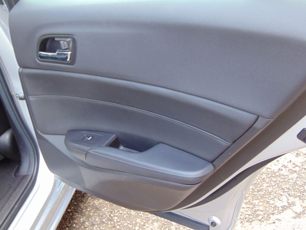 2014 Acura ILX Image 23