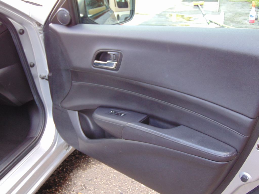 2014 Acura ILX Image 26