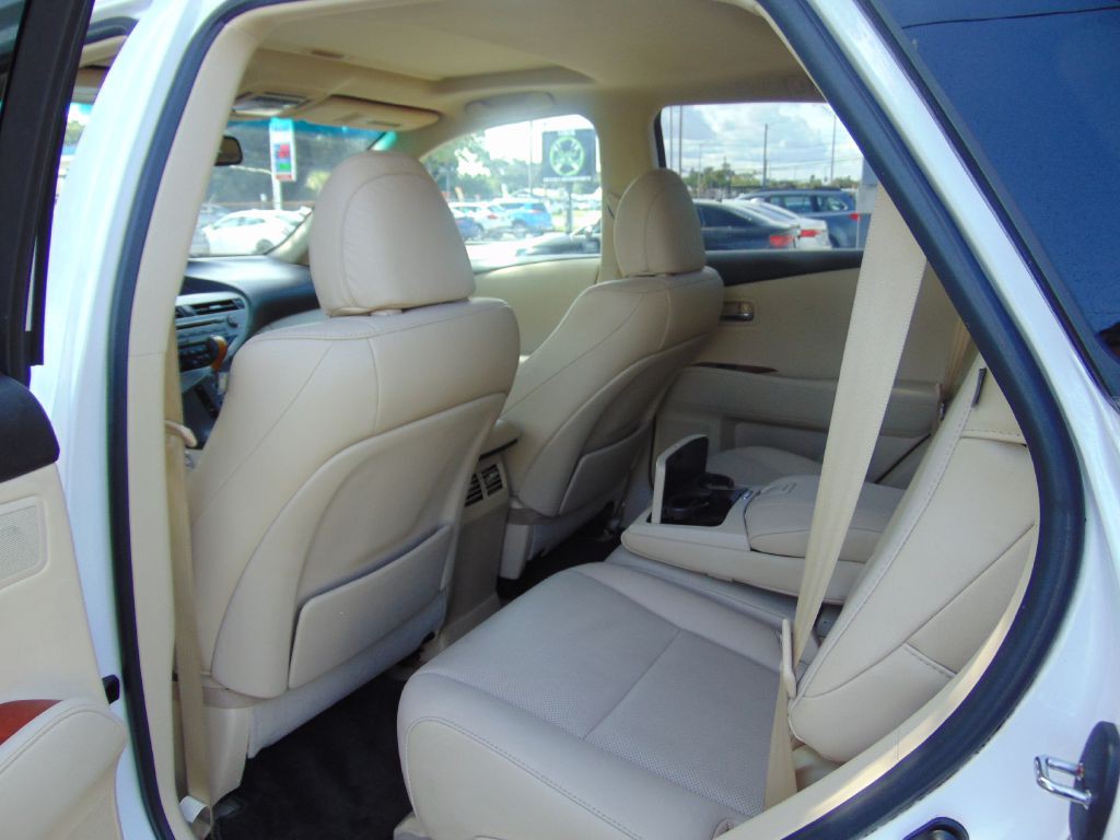 2011 Lexus RX Image 20