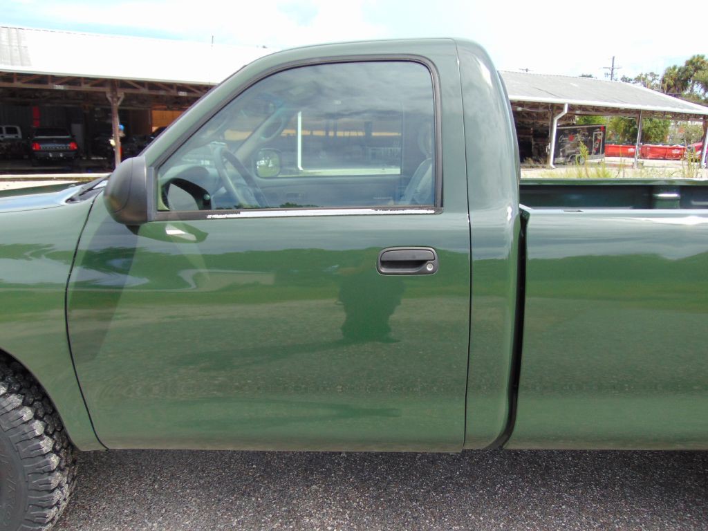 2001 Toyota Tundra Image 4
