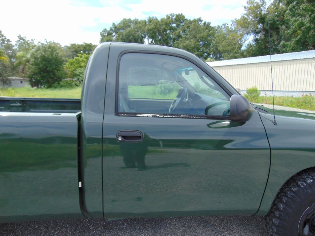 2001 Toyota Tundra Image 8