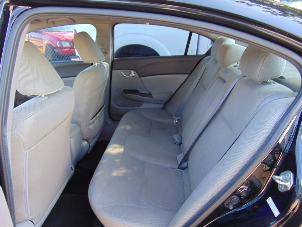 2012 Honda Civic Image 15