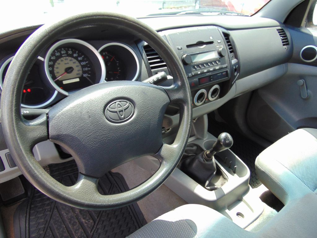 2006 Toyota Tacoma Image 21