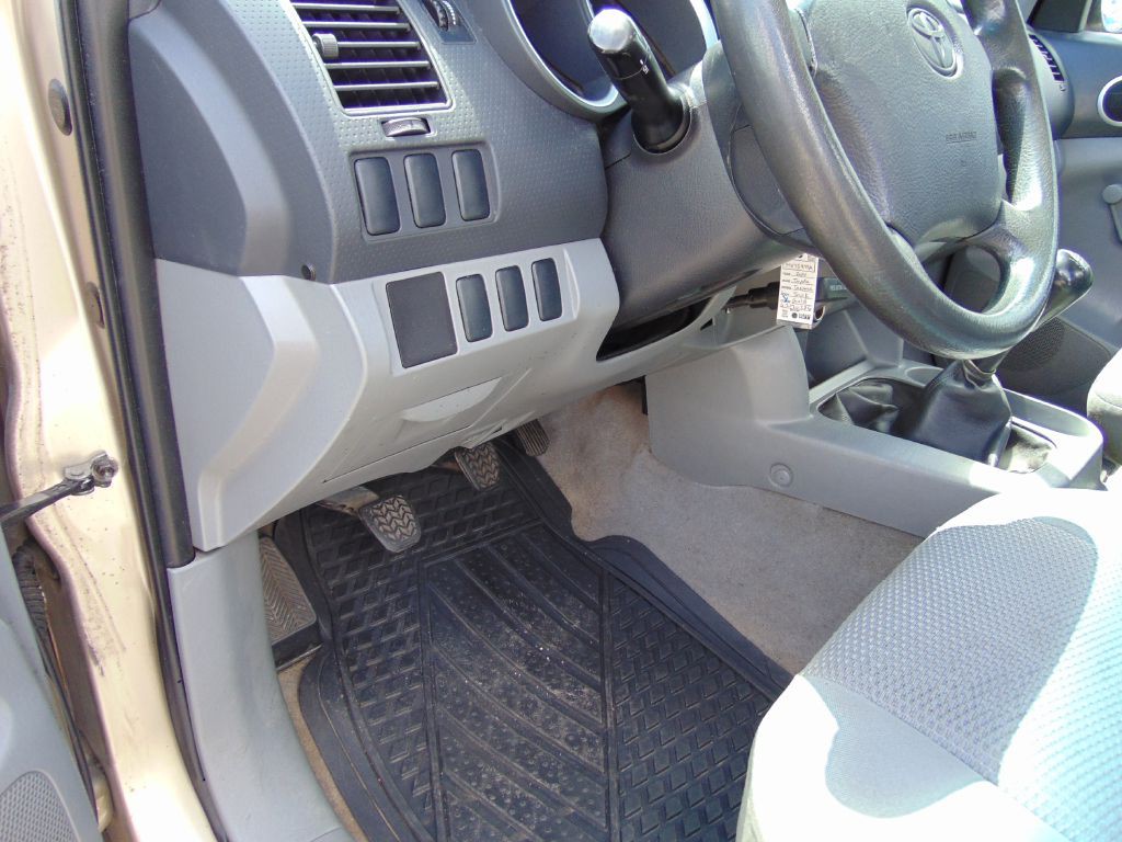 2006 Toyota Tacoma Image 22