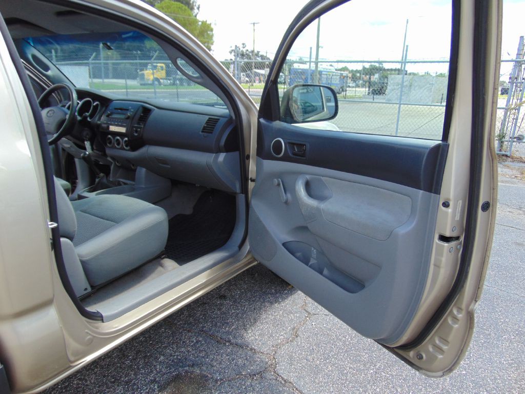 2006 Toyota Tacoma Image 25