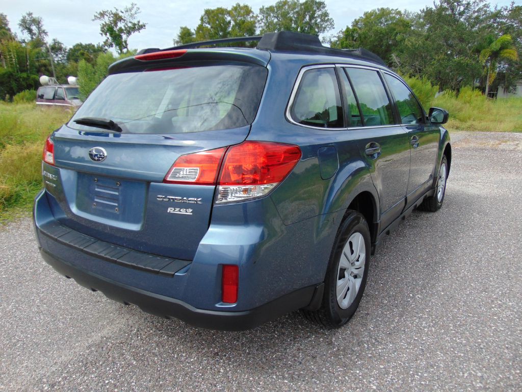 2013 Subaru Outback Image 7