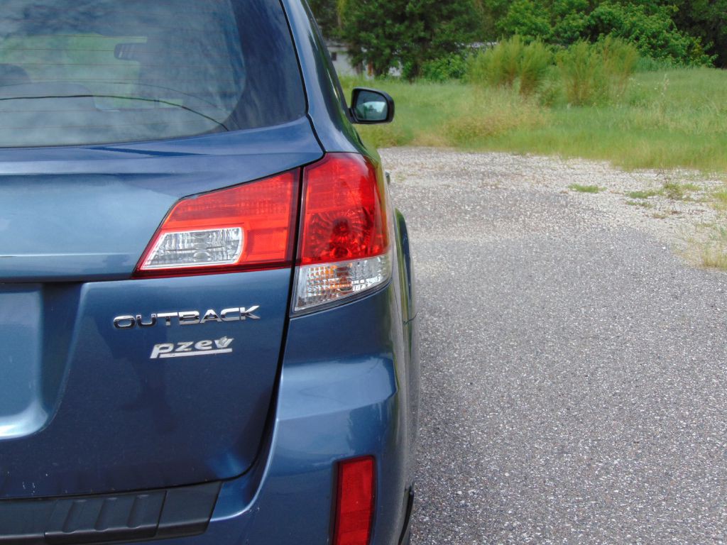 2013 Subaru Outback Image 8