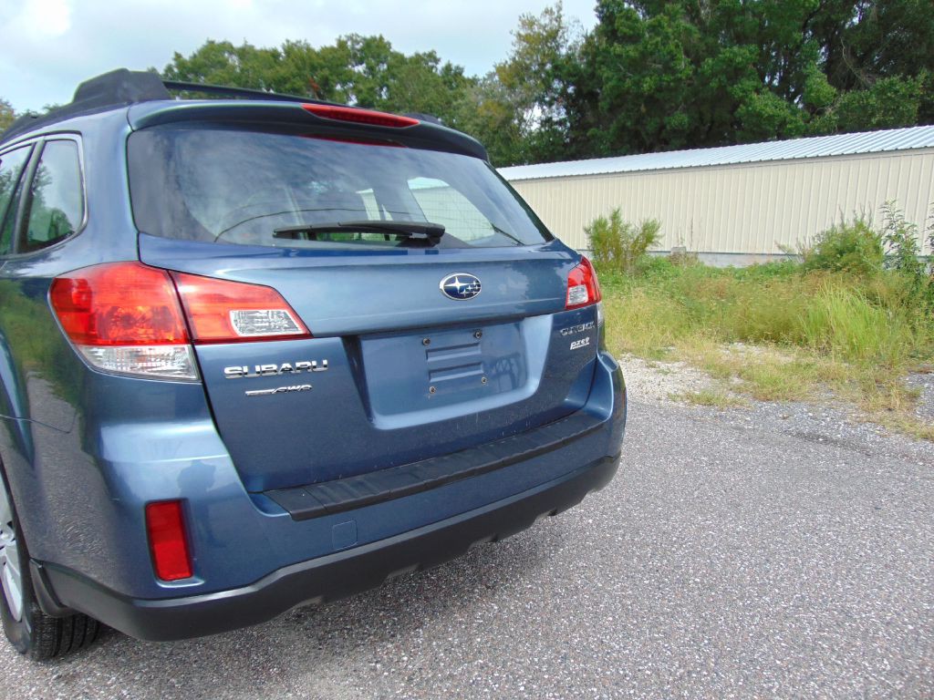 2013 Subaru Outback Image 9