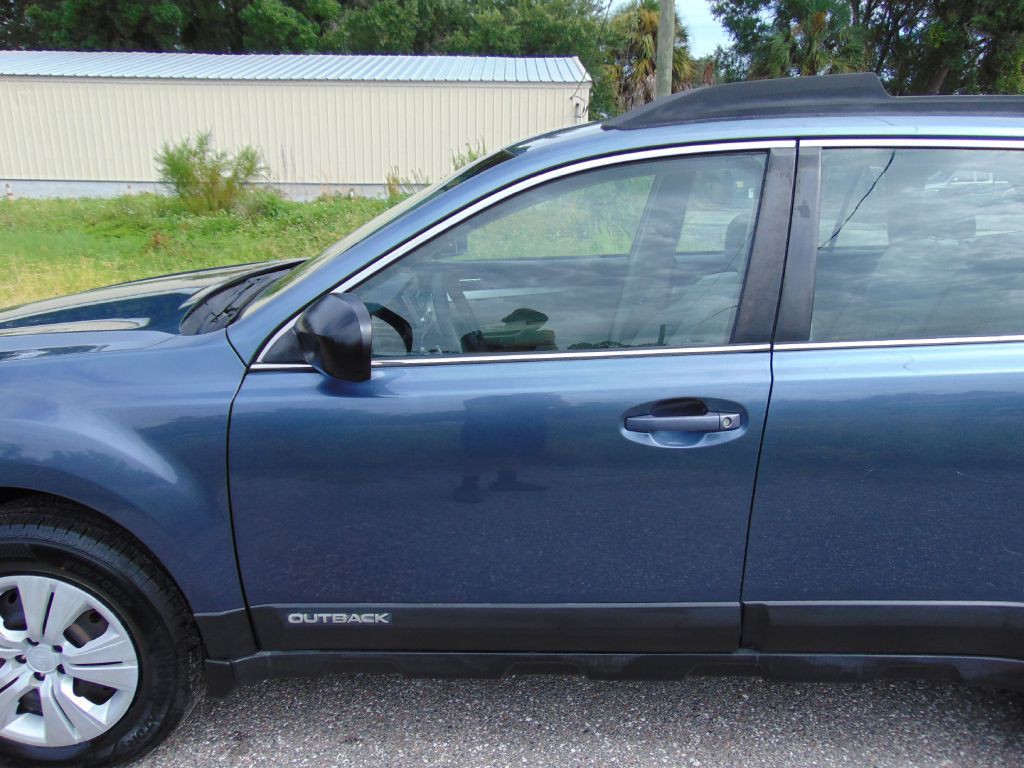 2013 Subaru Outback Image 13