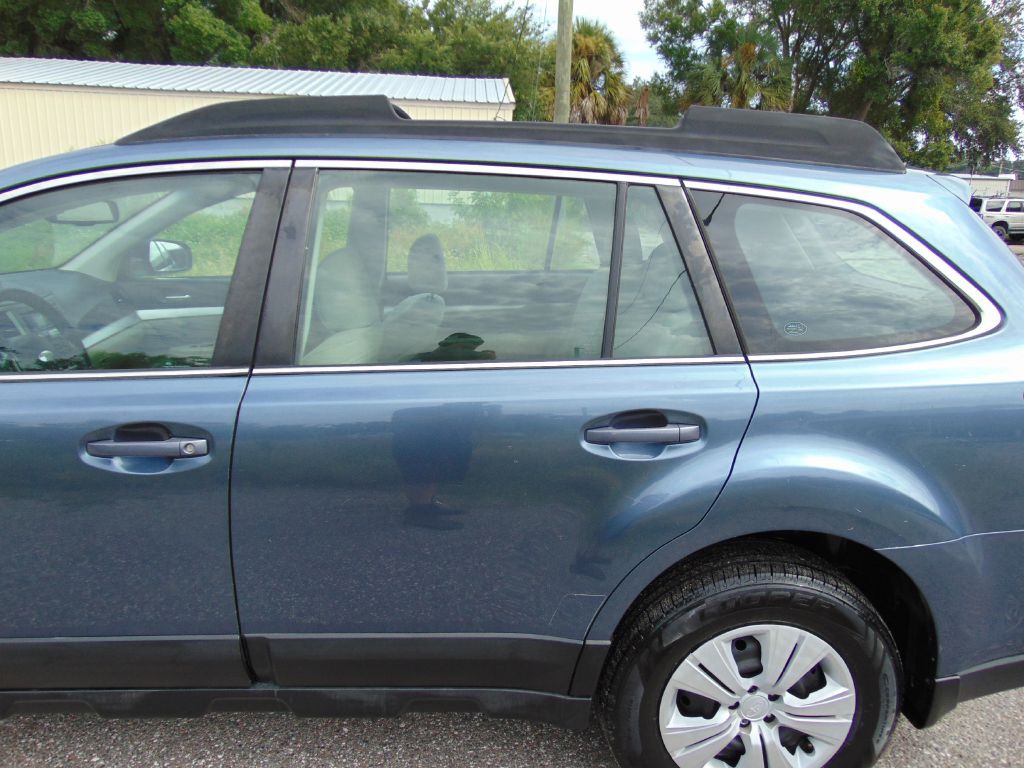 2013 Subaru Outback Image 14