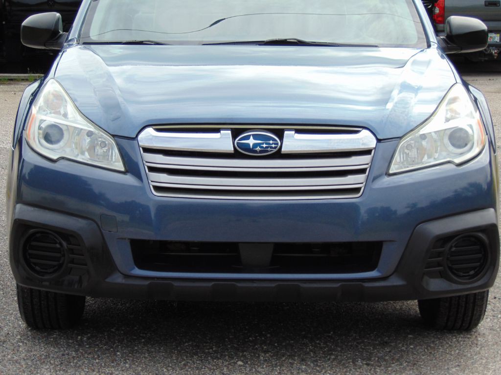 2013 Subaru Outback Image 18