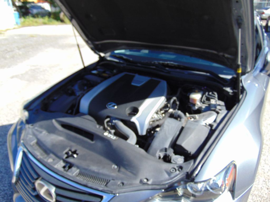 2014 Lexus IS Image 14
