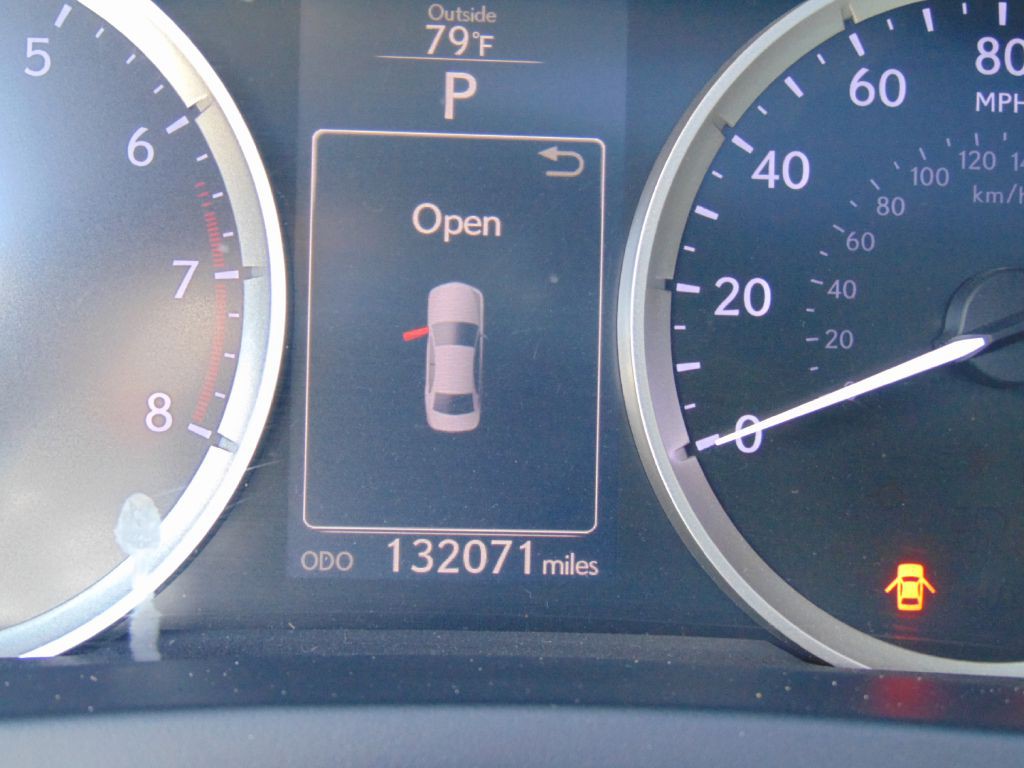 2014 Lexus IS Image 15