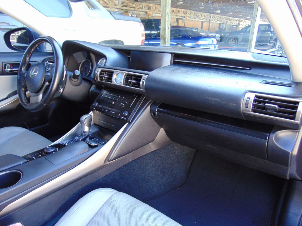 2014 Lexus IS Image 27