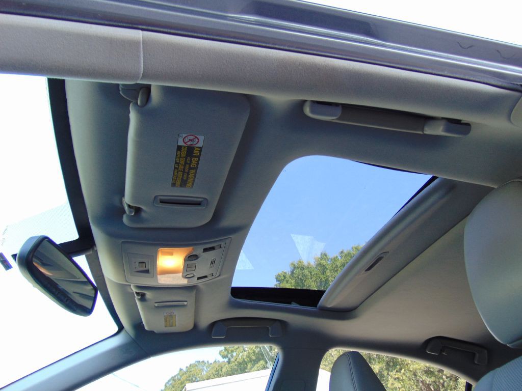 2014 Lexus IS Image 34